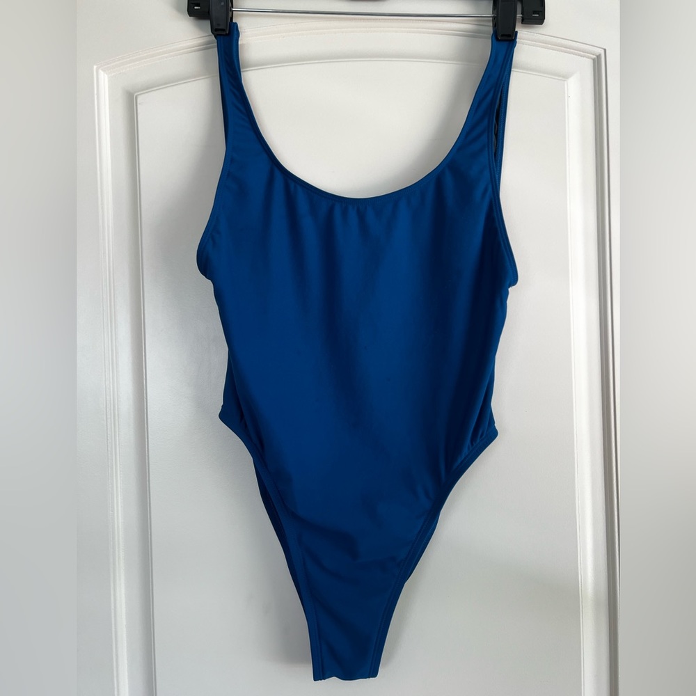 JOLYN Gigi onesie in Depp Blue Sea size medium